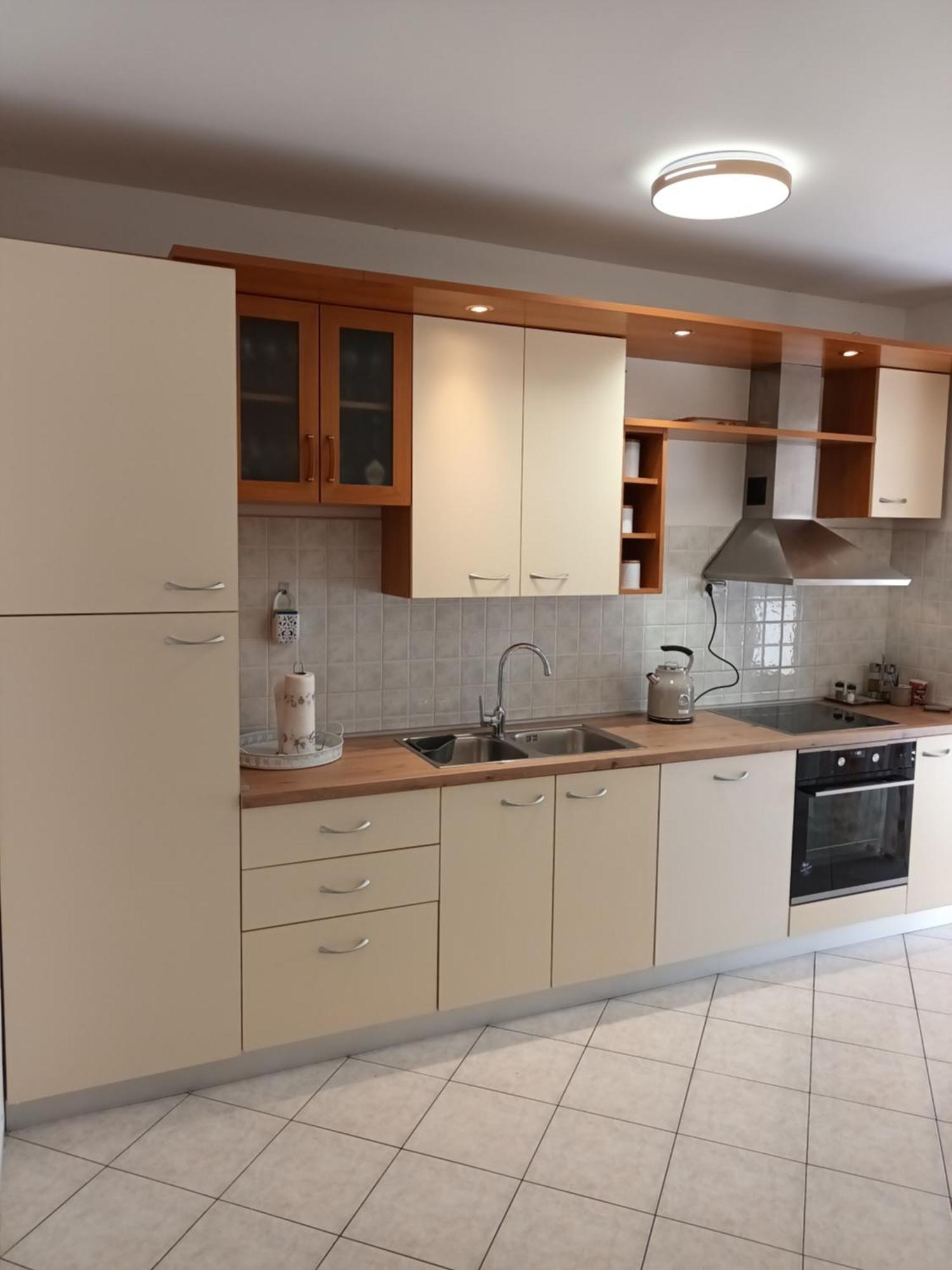 Leona Apartment-Perfect For Four Σπλιτ Εξωτερικό φωτογραφία